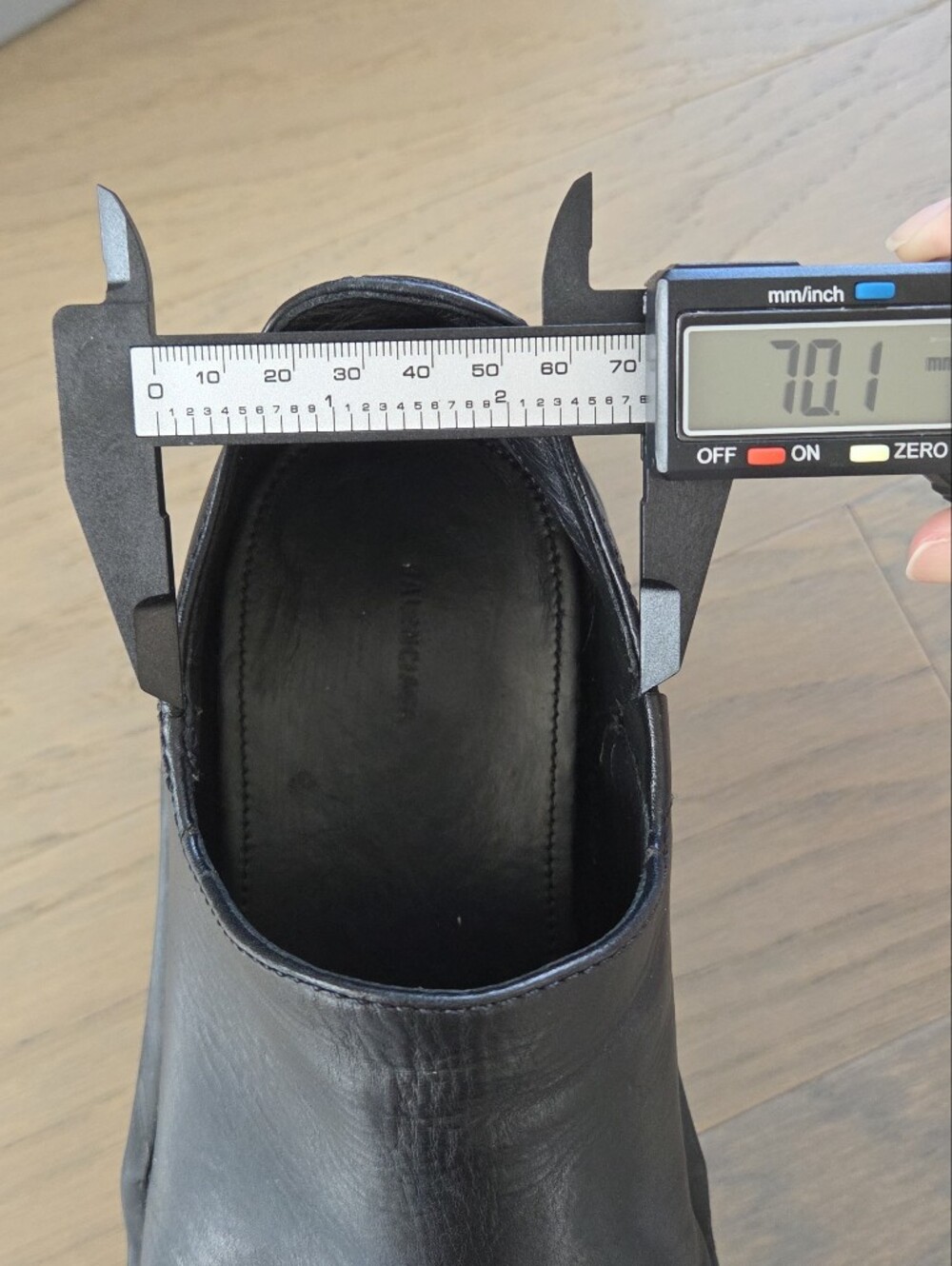 AUTHENTIC Balenciaga Mini Bulldozer Loafers, Size 38 RRP$1150 - Picture 12 of 15